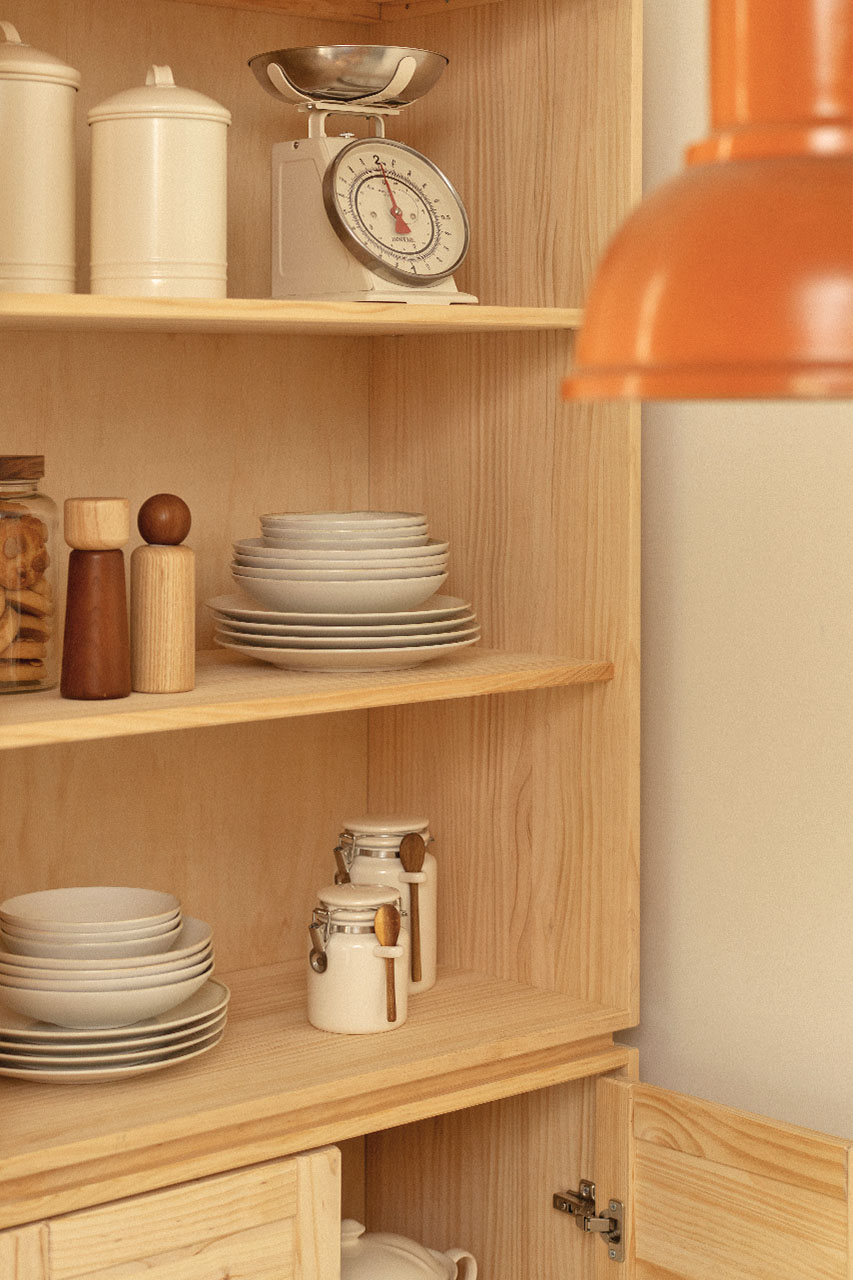 Imagen de ambiente 3 para:Armario alacena de madera ecol&oacute;gica